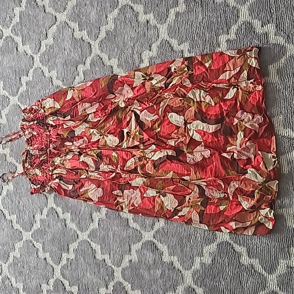 Womens Size L red and neutral floral maxi